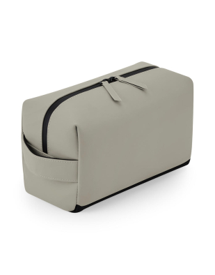 Väska Bagbase Matte PU Toiletry/Accessory Case 97629 | Swedishmerch